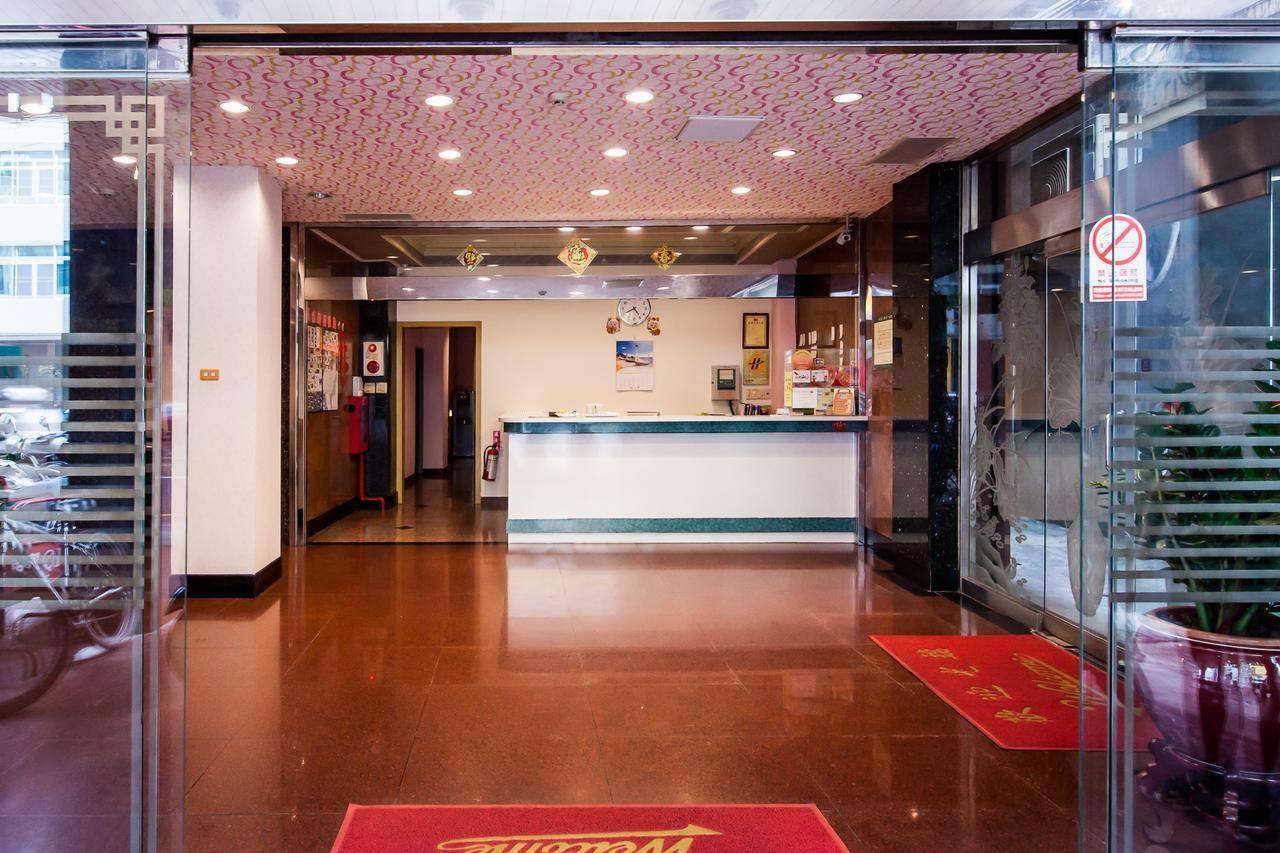 Ruei Gung Business Hotel Cao Hùng Ngoại thất bức ảnh