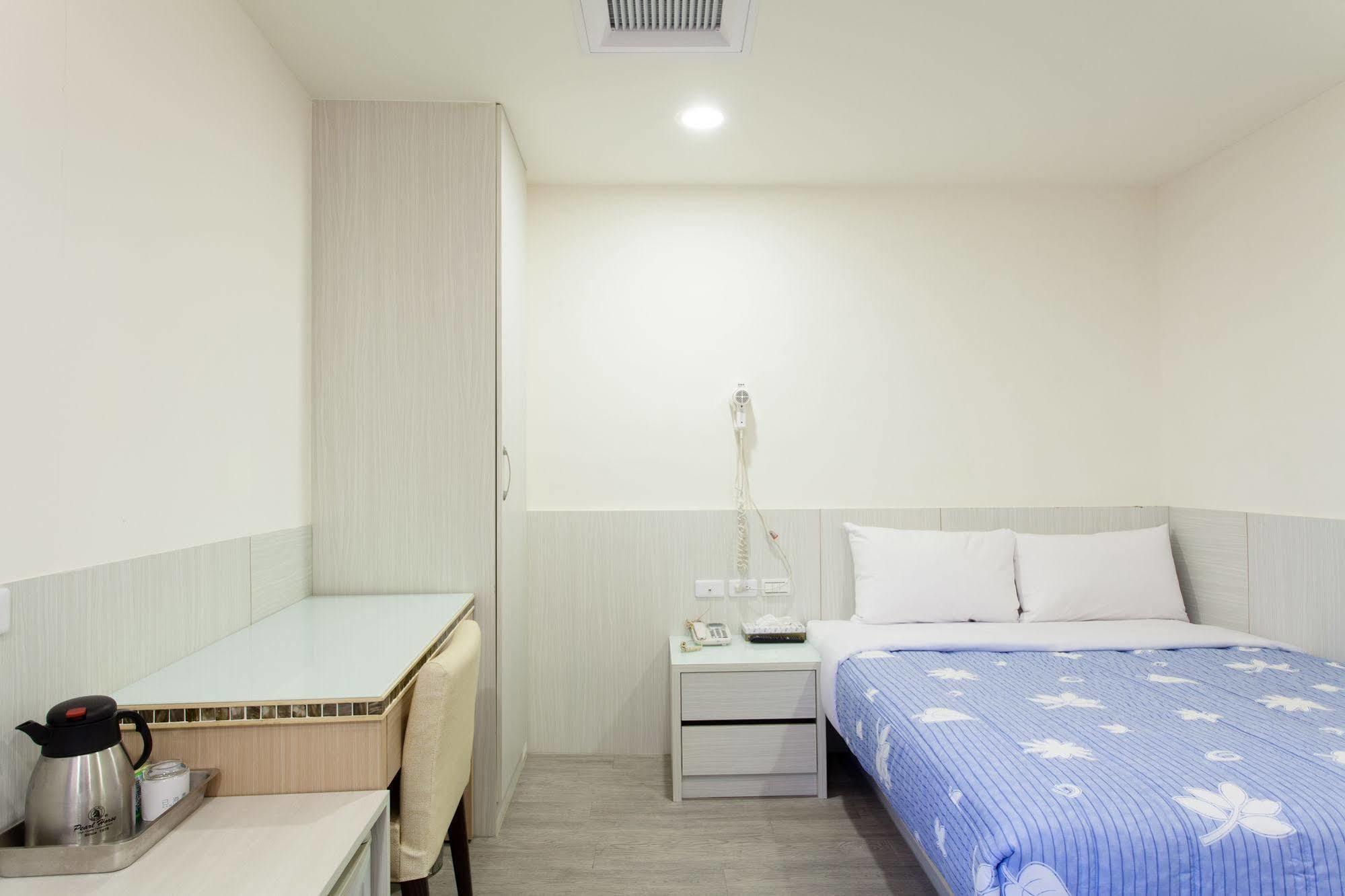 Ruei Gung Business Hotel Cao Hùng Ngoại thất bức ảnh