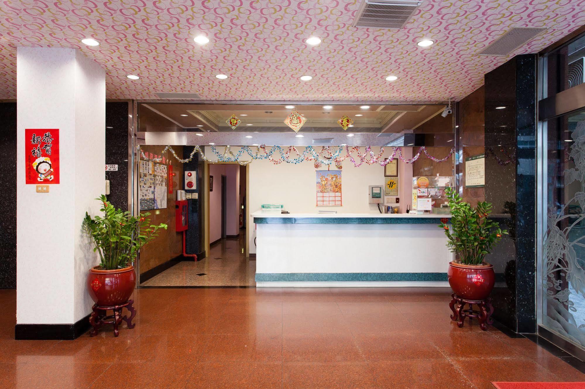 Ruei Gung Business Hotel Cao Hùng Ngoại thất bức ảnh