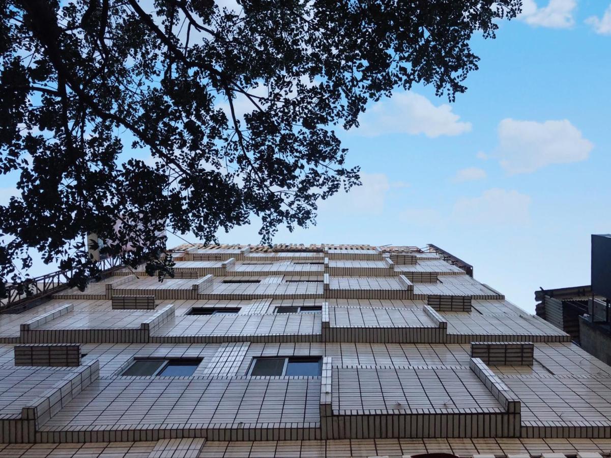 Ruei Gung Business Hotel Cao Hùng Ngoại thất bức ảnh