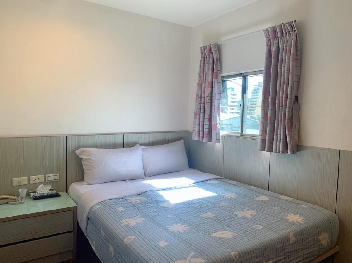 Ruei Gung Business Hotel Cao Hùng Ngoại thất bức ảnh